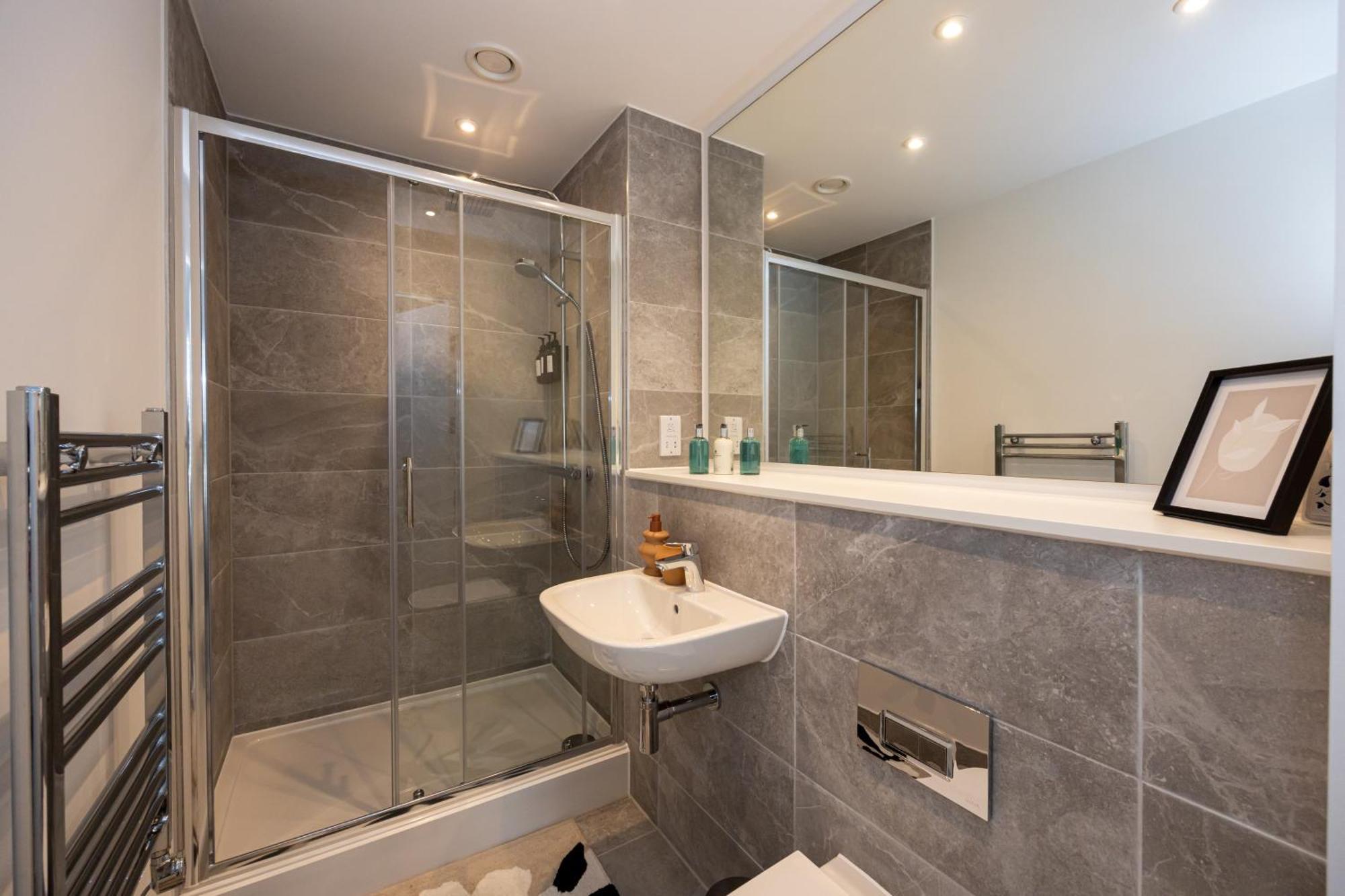 Pet Friendly 2Br Near Station By Asquare Letting Apartment Manchester Exterior photo